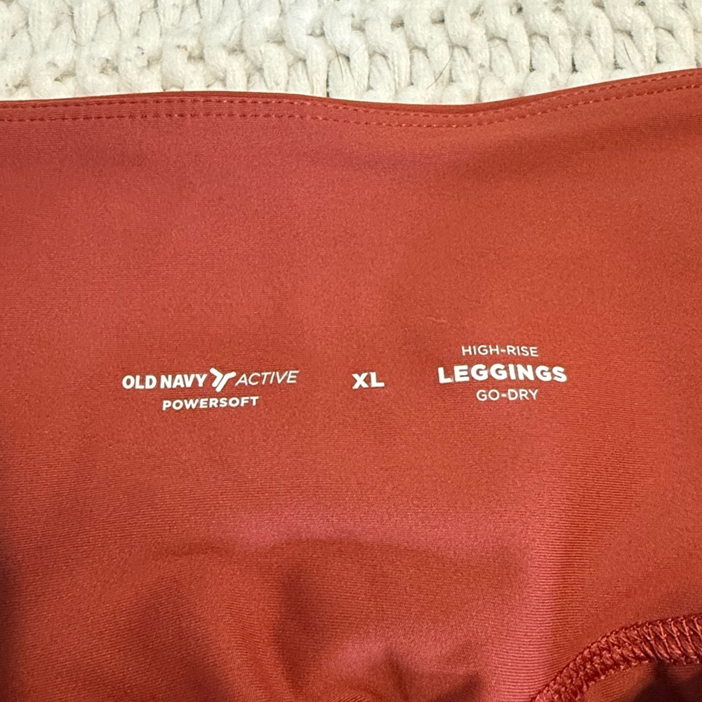 Old Navy Active Powersoft High-Rise Leggings - Red